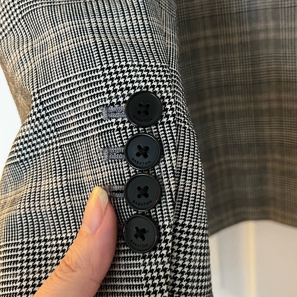 Babaton Blazer - Picture 7 of 7